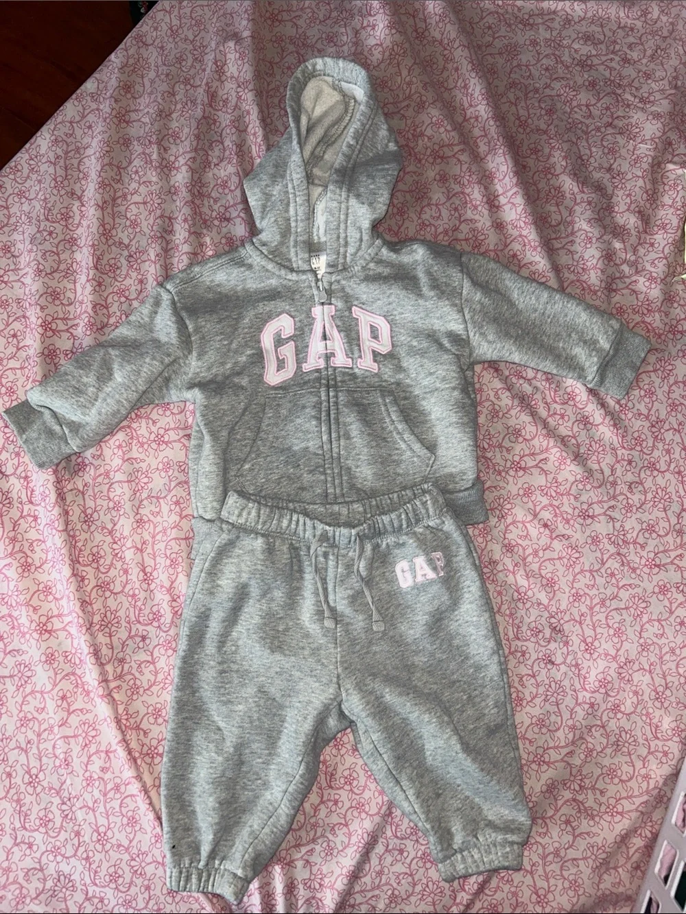 GAP Gray & Pink Logo Sweatshirt and Joggers Set
